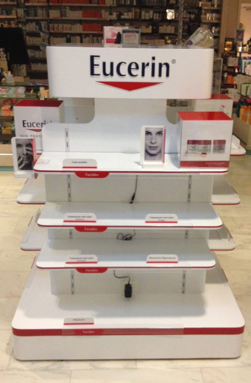 Gondola-para-Farmacia-de-Eucerin-a-medida